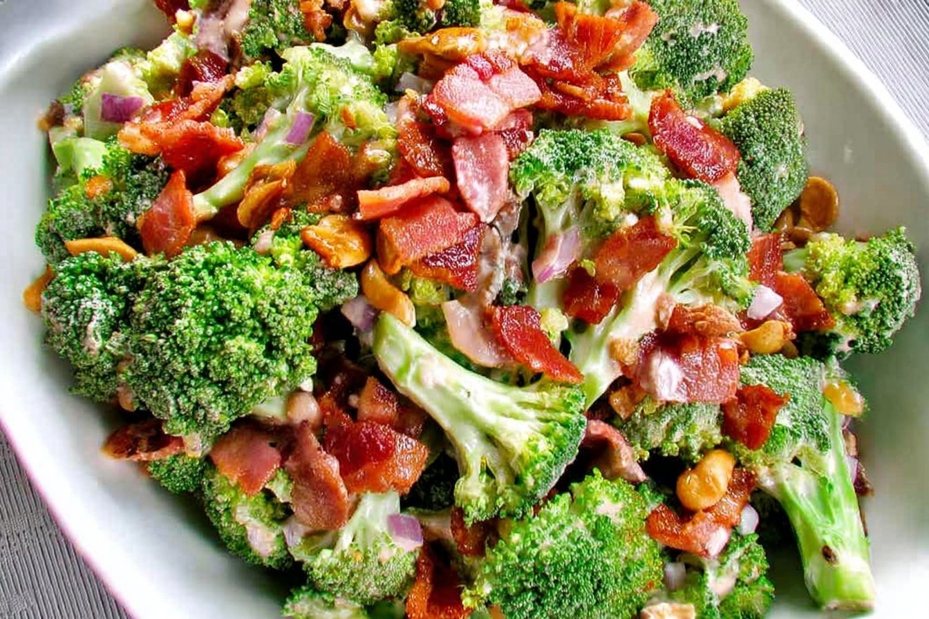 Keto Broccoli Salad with Bacon and Cheese 4 Keto Broccoli Salad With Bacon